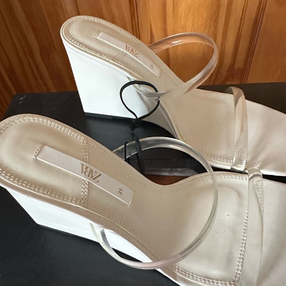 • bloggers favorite. Zara heels - Picture 6 of 10